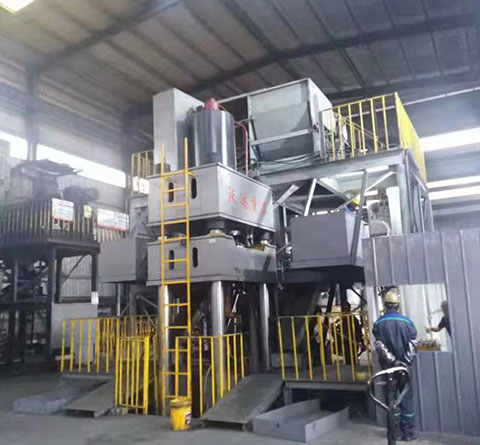 1000噸石墨坩(gan)埚液壓機