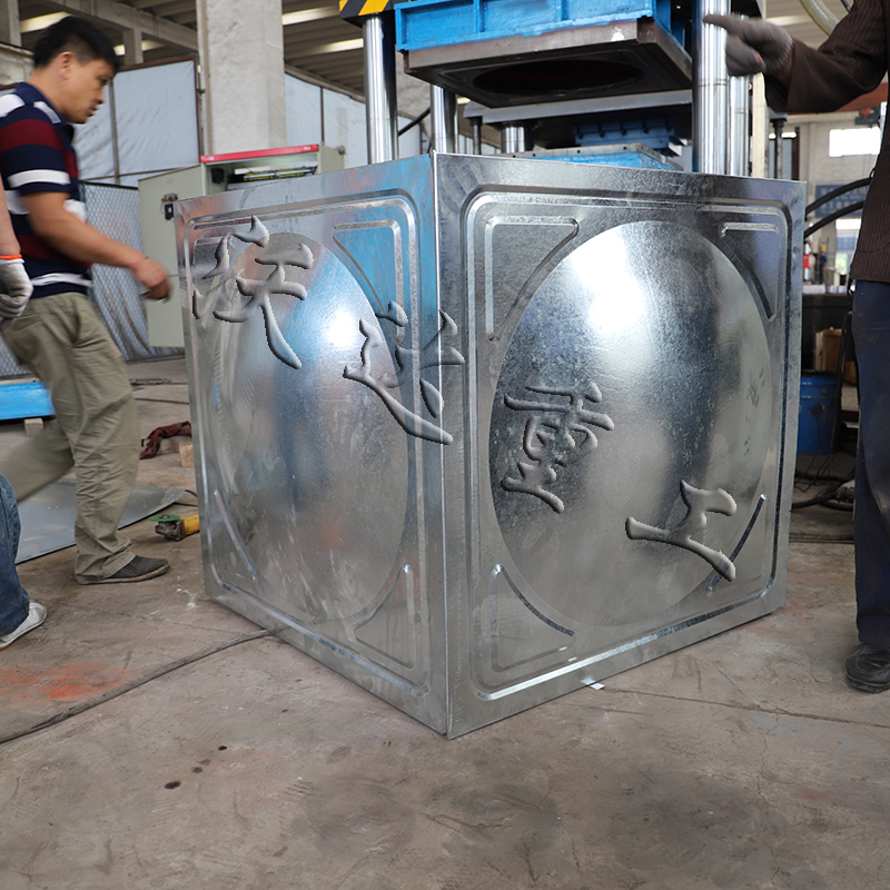 不鏽鋼水箱拉伸機生産廠家