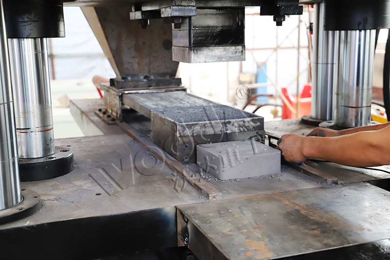 400噸蜂窩活性炭成型液壓機模具 400噸蜂窩活性炭成型液壓機模具