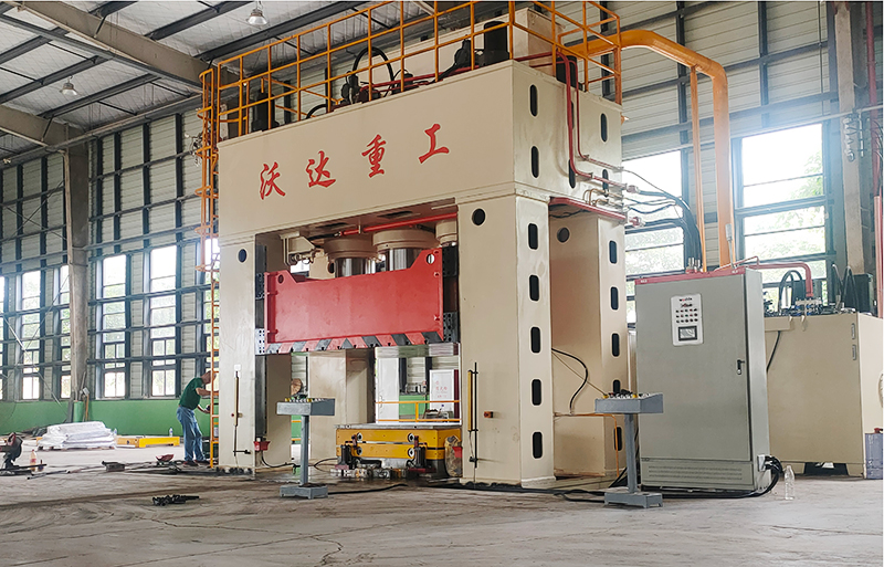 3000噸smc衛浴(yu)櫃門闆模壓(ya)成型液壓機(ji)