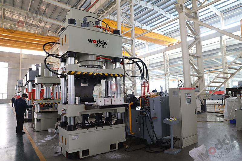 全自動630噸鹽磚機 全自動630噸鹽磚機