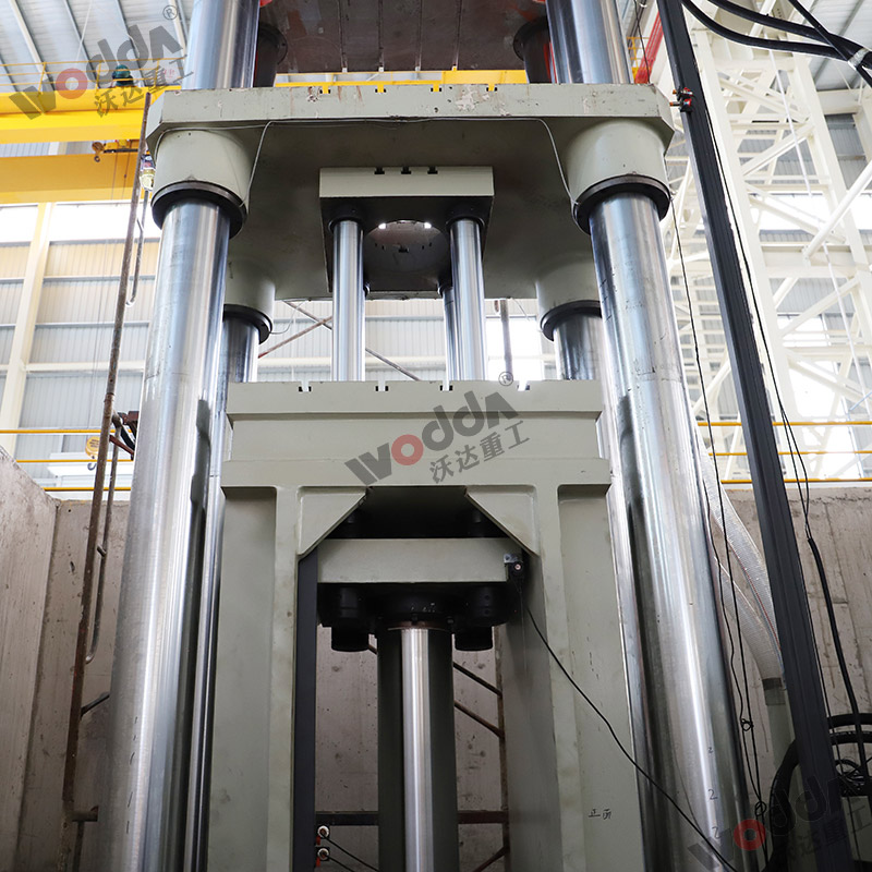 800噸匣缽液壓機機身 800噸匣缽液壓機機身