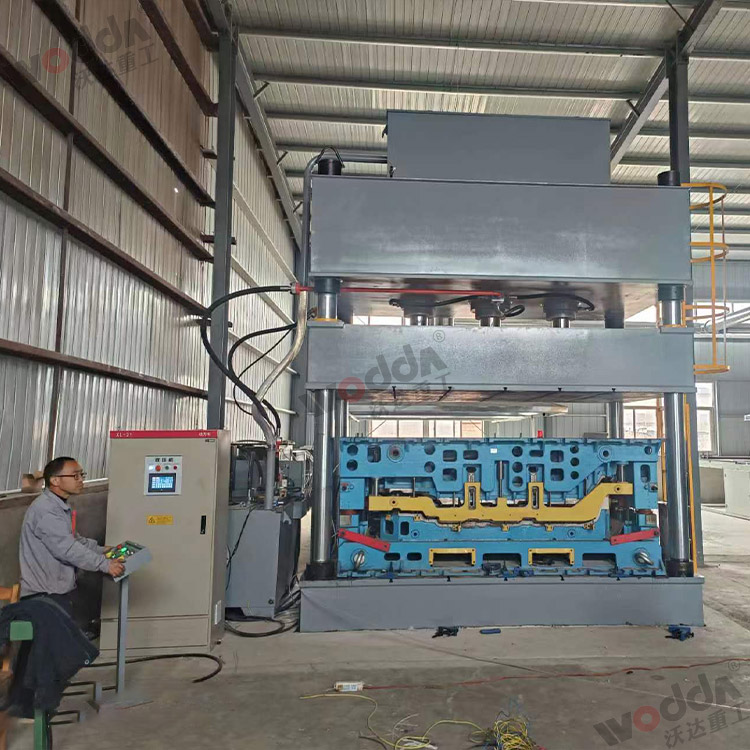 315噸汽車内飾件液壓機(圖1).jpg 315噸汽車内飾件液壓機(圖1).jpg