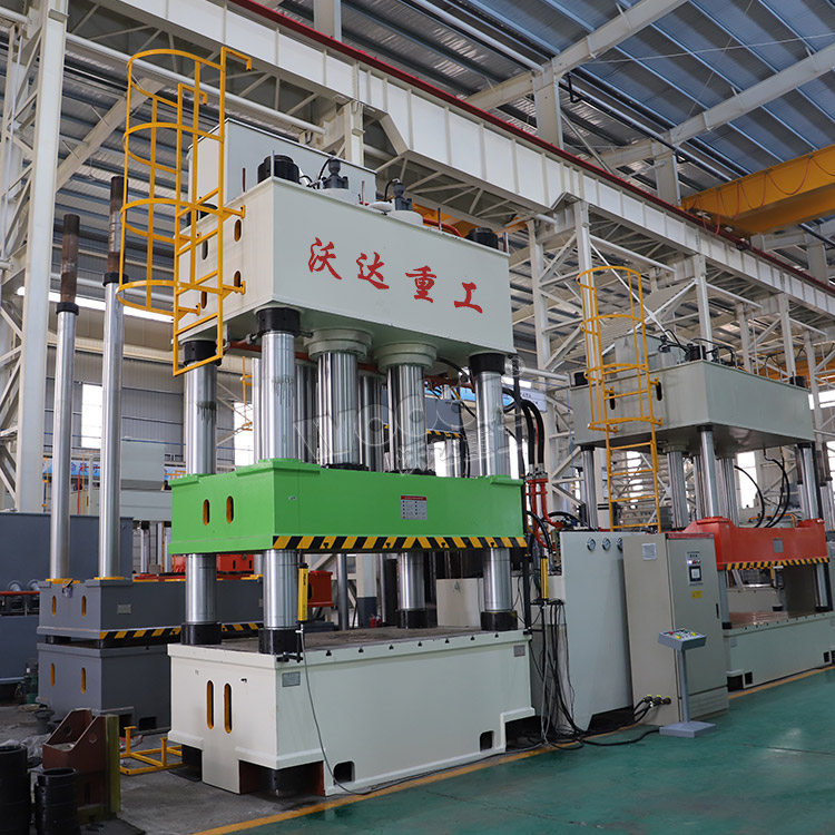 1000噸三梁四柱液壓機 1000噸三梁四柱液壓機