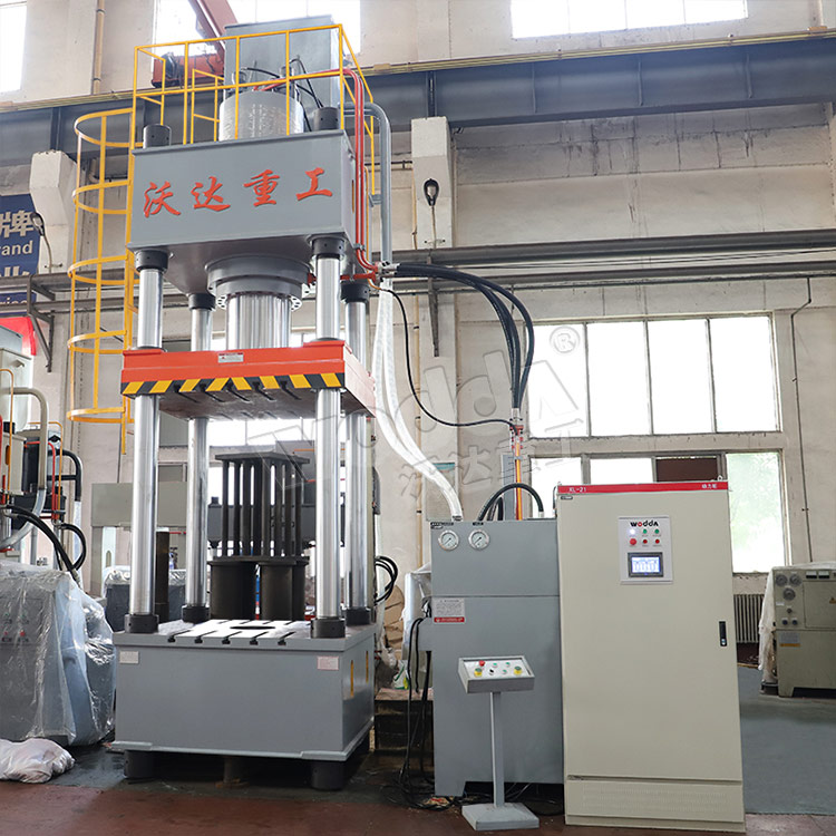 630噸四柱液壓機 630噸四柱液壓機