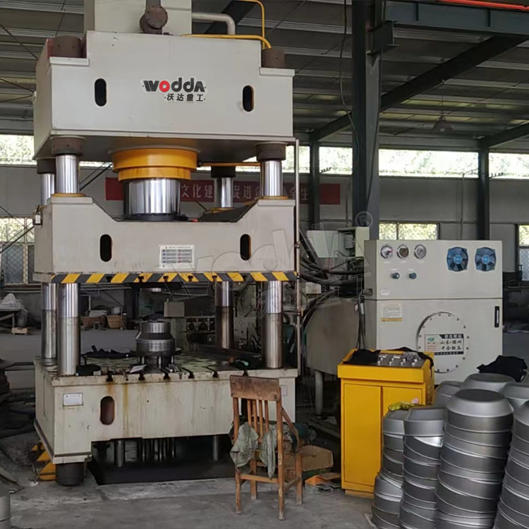 500噸不鏽鋼封頭液壓機 500噸不鏽鋼封頭液壓機