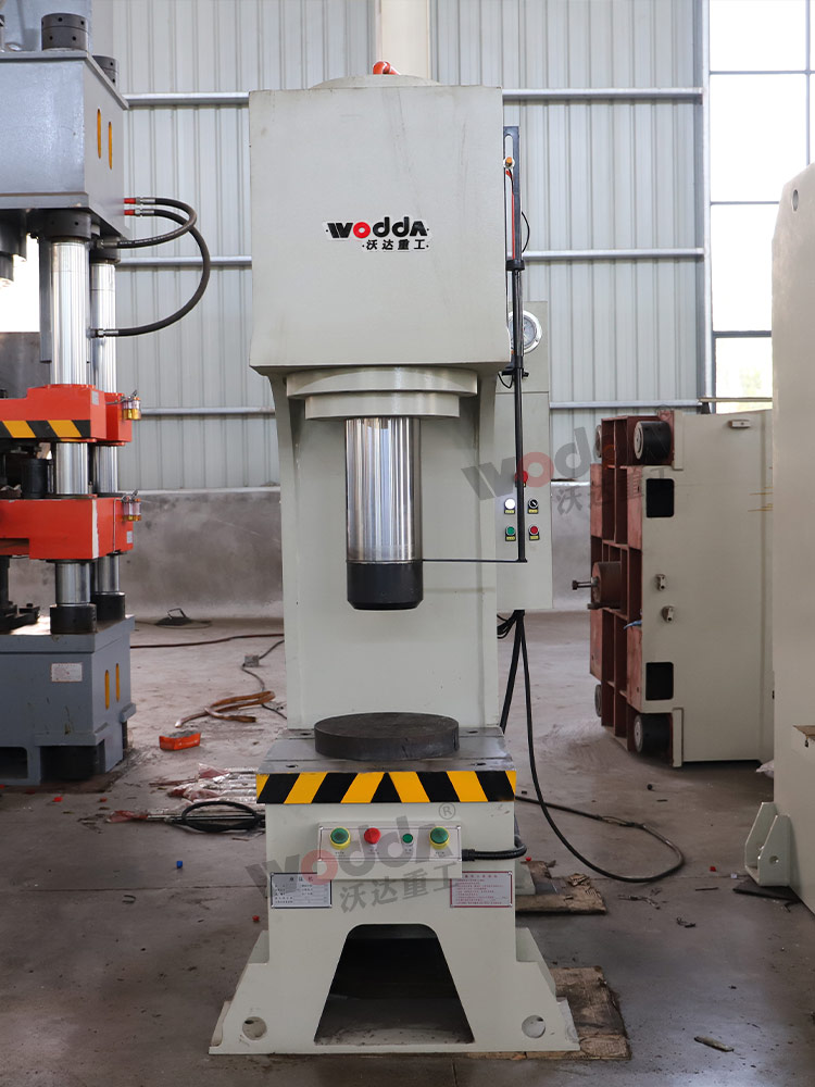 200噸單柱液壓機 200噸單柱液壓機