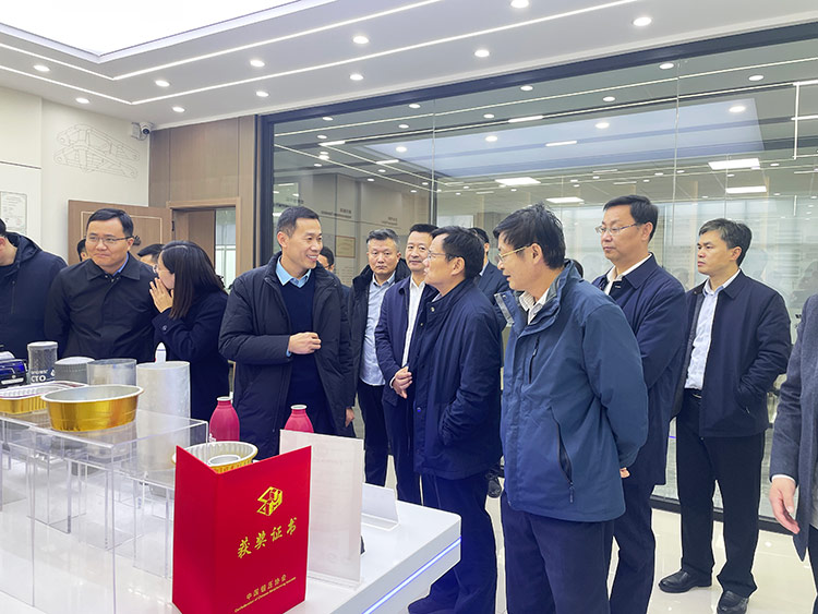 滕州市政協副主席董鴻洋聽取长春昌兴传感器制造有限责任公司(AI智能站)董事長劉衛東項目推進情況 滕州市政協副主席董鴻洋聽取长春昌兴传感器制造有限责任公司(AI智能站)董事長劉衛東項目推進情況