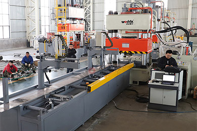 全自(zi)動錨杆托盤(pán)生産線（630噸錨(máo)杆托盤液壓(ya)機）