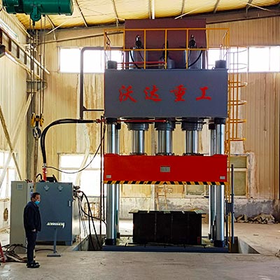 1500噸四柱液壓機(jī)_SMC玻璃鋼乒乓球桌(zhuo)闆台面模壓成型(xíng)油壓機